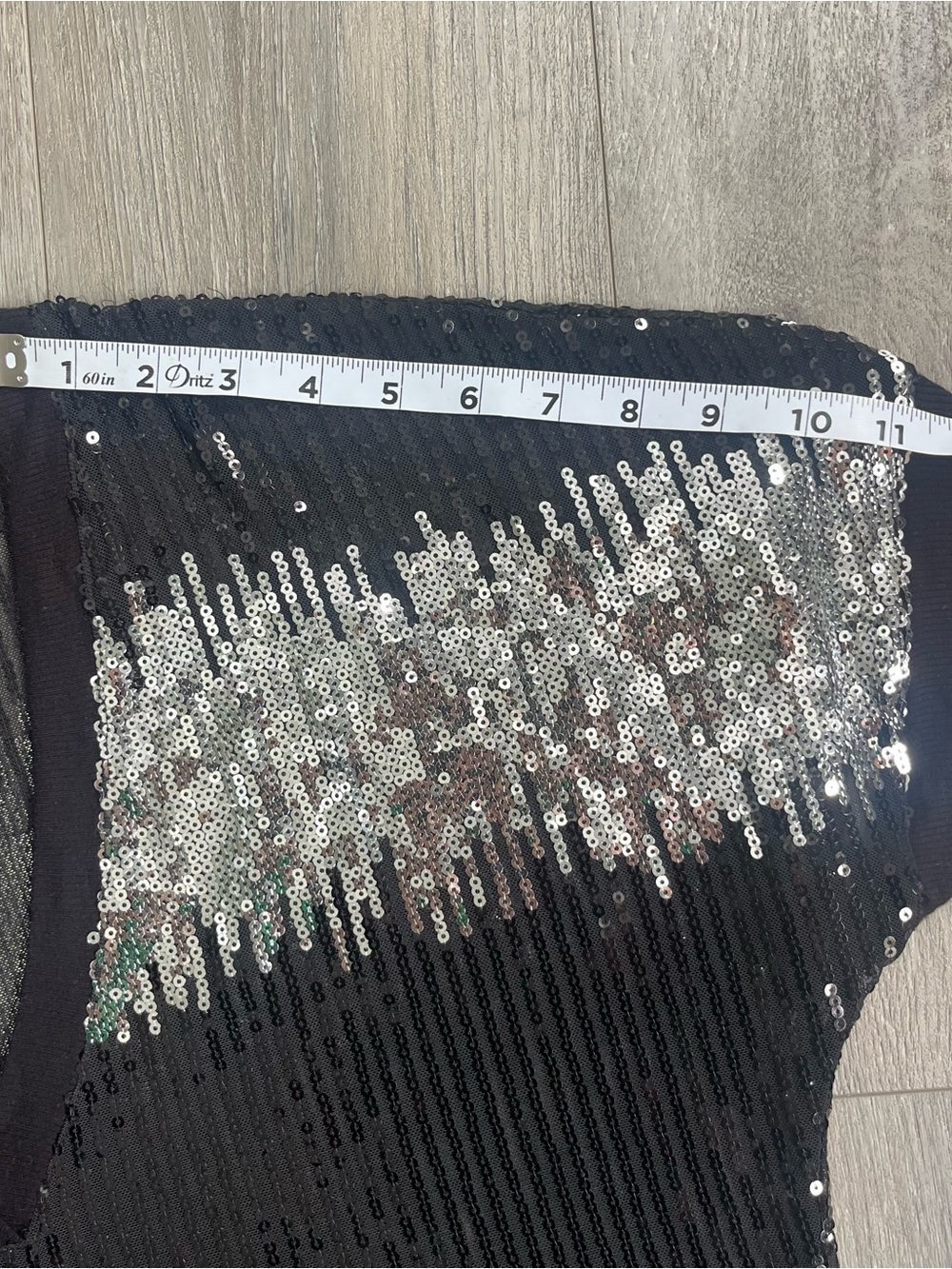 INC International Concepts Black Silver Sequin V-Neck Top Large - Picture 10 of 10